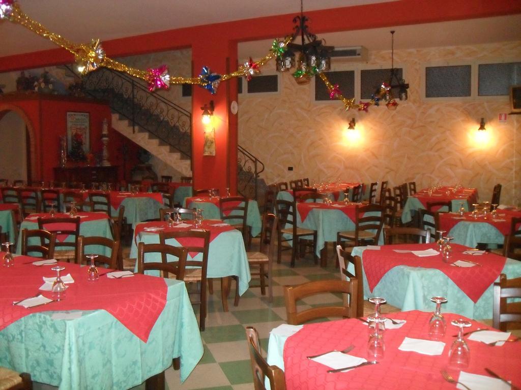 Agriturismo La Targa Buonfornello Eksteriør billede