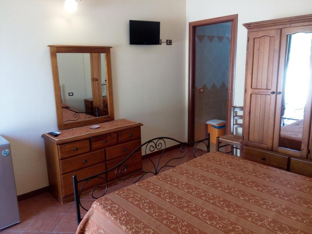Agriturismo La Targa Buonfornello Værelse billede