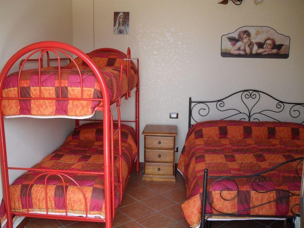 Agriturismo La Targa Buonfornello Eksteriør billede